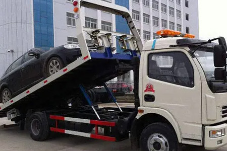 许昌魏都汽车清障车 高速紧急拖车,24小时道路救援,流动补胎,搭电换电瓶 附近补胎店电话